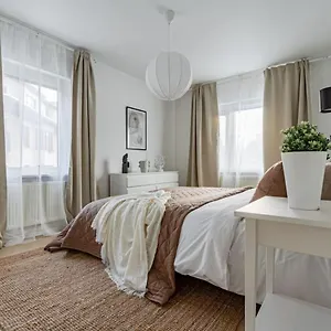 Budget Comfort On Trendy Soedermalm, Construction Work Stoccolma