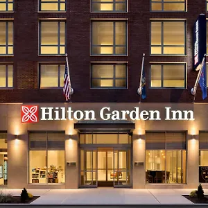 https://hilton-garden-inn-new-york-times-sq.us-newyorkcity.com